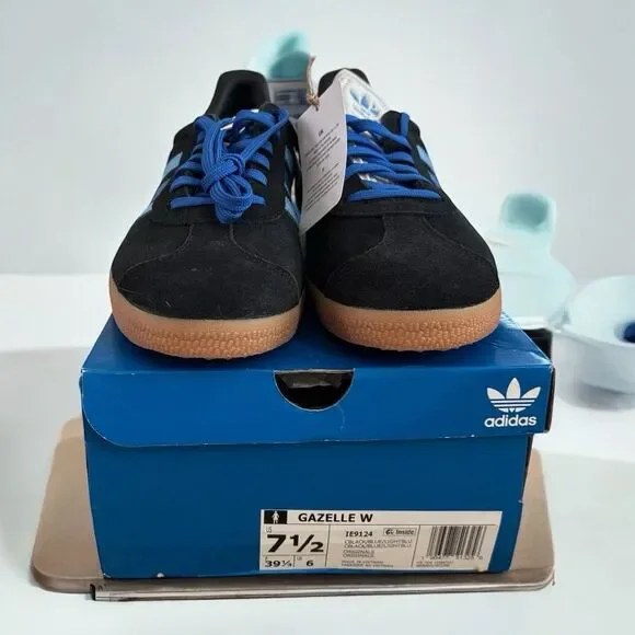 Adidas Wmn's Gazelle Black Blue IE9124 -Suede Sneakers Retro Originals Sz 7.5-8. - Picture 2 of 6